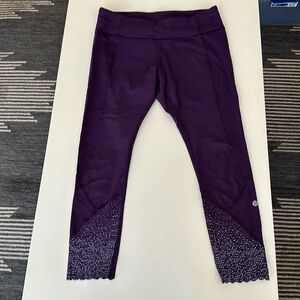 Lululemon Purple Scalloped leggings, size 10